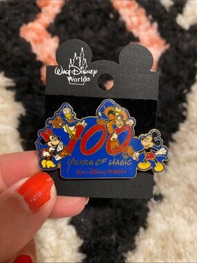 NWT Vintage Rare Walt Disney World 100 Years of Magic Collectible Pin